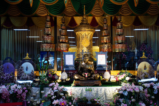 Phra Ratchasuthi Yan Mongkhon buddhist saint holy arhat or Luang Pho Charan Thitathammo buddhism arahant for thai people visit respect praying at Wat Amphawan on November 2, 2023 in Sing Buri Thailand