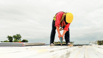  Construction worker install roof, Roofing tools, worke using Electric drill  replacement install...