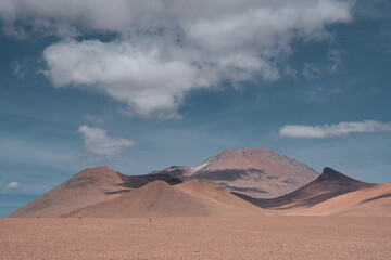 Fototapeta na wymiar Paisaje Altiplano chileno, Cordillera de los Andes, Desierto de Atacama
