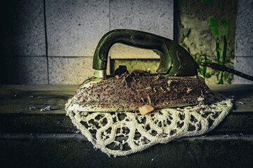 The old rotten farm house.