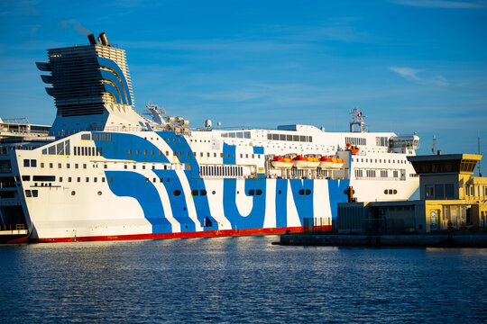 GNV boat