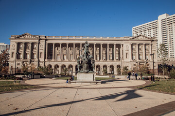 monument in the city