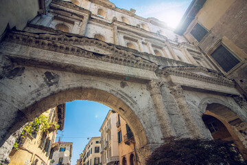 Porta Borsari, Verona