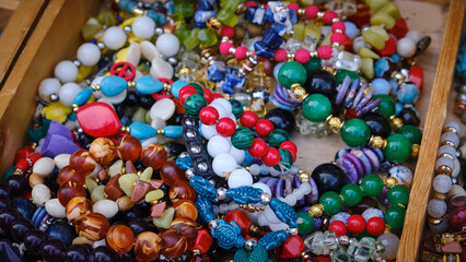 Foto scattata ad Acqui Terme durante un mercatino dell'usato nel centro storico. © Diego