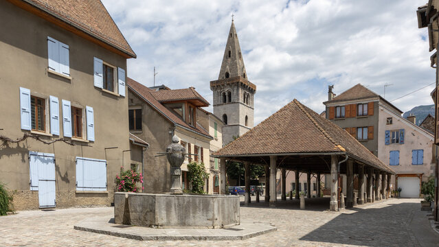 Place de la Halle &agrave; Mens