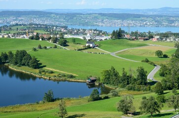 Vista del Lago Hüttnersee, Suiza