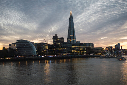 London skyline at twilight with iconic landmarks
