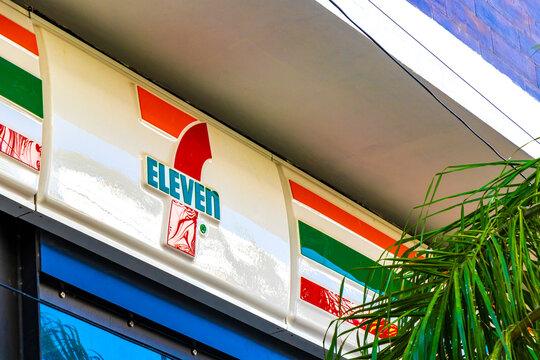 7 Eleven shop store entrance logo Playa del Carmen Mexico.