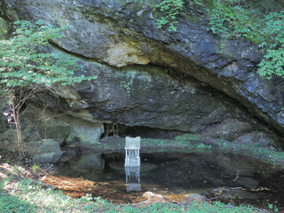 Asao Falls and its surroundings