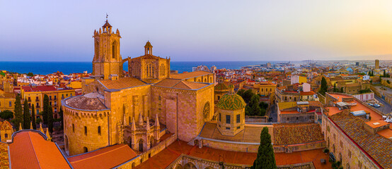 Aerial view of the Primatial Cathedral of Tarragona, a Roman Catholic church in Tarragona, Catalonia, Spain - obrazy, fototapety, plakaty