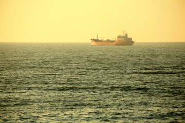 Fototapeta premium the sea and the ship