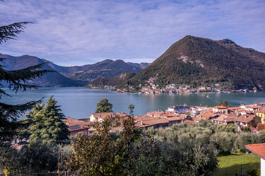 lago d'iseo, iseo lake, panorama, Sulzano, lombardia, Brescia, montagna, scorci, verde, 