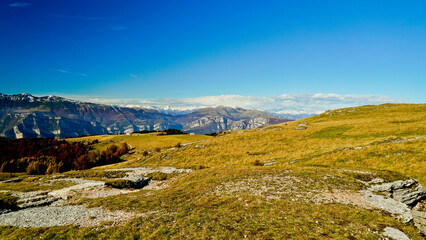 Altopiano di Lessinia. Panorama autunnale sui pascoli e le malghe. Provincia di Verona.Veneto, Italia