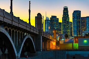 Naklejka premium 4K Image: Los Angeles View from First Bridge After Sunset