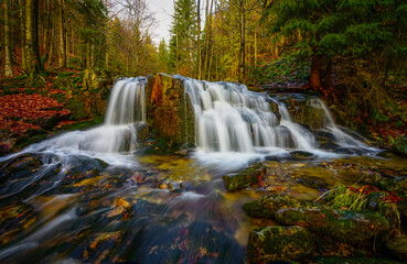 Fototapeta na wymiar waterfalls, Jeseníky Mountains, Czech Republic, autumn, landscape, trees, forest, water, nature