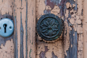Whispers of Grandeur: Exploring the Abandoned Beauty of Seroczyn Palace – A Cinematic Journey Through Time and Forgotten Splendor