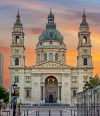Fototapeta premium St. Stephen's basilica in Budapest, Hungary (translation 