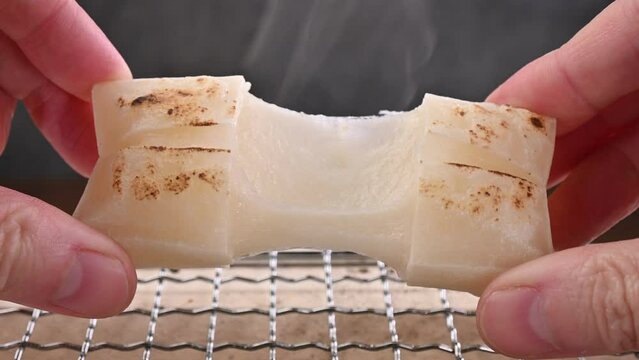 焼き餅が伸びる