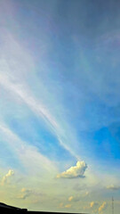 Clouds that look like meteors