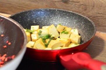 frying pan with vegetables, tofu