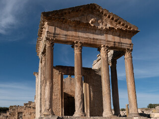 Temple romain antique