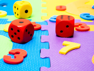 Educational games. Colored cubes and numbers for kindergarten. Puzzles. - 680692036