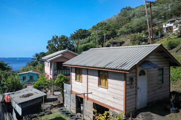 Holzhaus auf St. Vincent und die Grenadinen (Karibik)