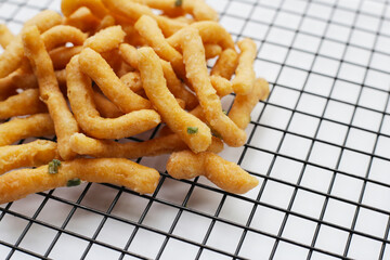 Thai Fried Dough (Thai Dessert) – Kanom Kan Bua