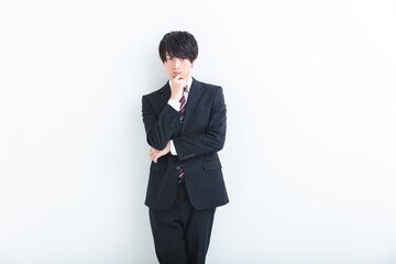 考え込むビジネスマン　Business