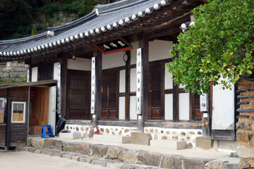 Fototapeta premium Temple of Sujongsa, South Korea