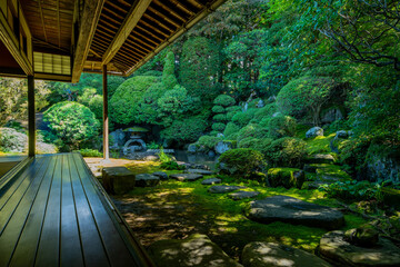 長野県　下諏訪　岩波家庭園