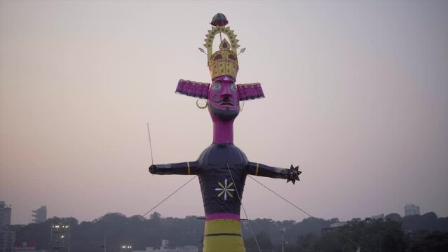 Dussehra Festival - Burning Ravana Effigies in mumbai, Religion in India
