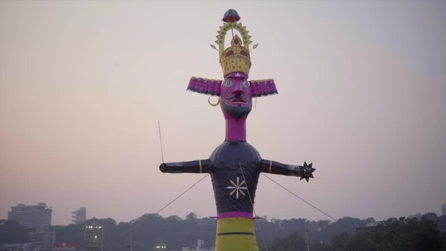 Dussehra Festival - Burning Ravana Effigies in mumbai, Religion in India