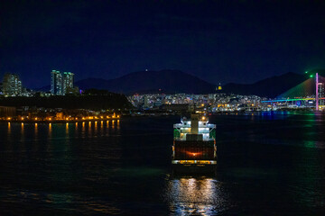 Fototapeta na wymiar 釜山港
