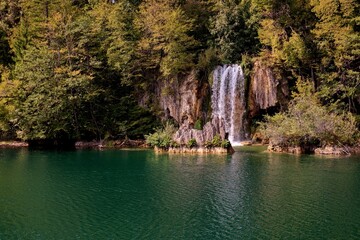 Fototapeta na wymiar The beautiful waterfalls of national park Plitvice Lakes, Croatia