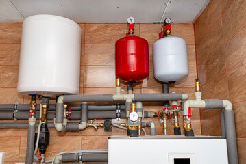 Safety group for underfloor heating and hot water in the installation of a modern heat pump in a...