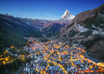 Zermatt, Switzerland Alpine Village - obrazy, fototapety, plakaty