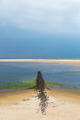 Strand mit Buhne in Wittdün auf der Insel Amrum