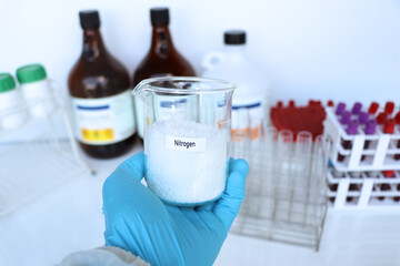 Nitrogen fertilizer, Experimenting with chemical fertilizers for agriculture