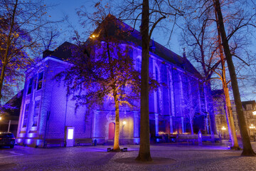 Beleuchtete historische Kerzenkapelle in Kevelaer