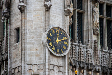 La Grand-Place in Brussels dating from the late 17th century. The buildings surrounding the square include opulent Baroque guildhalls of the former Guilds of Brussels, the city's Flamboyant Town Hall