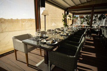 Table setting in the restaurant