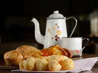 coffee and side dishes