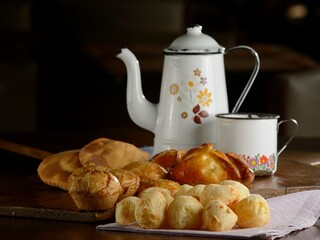 coffee and side dishes
