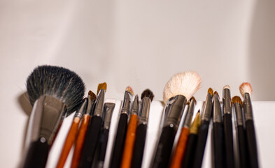 Clean makeup brushes: the key to success