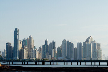 Fototapeta na wymiar View of the skyscrapers of the urban area of ​​Panama City with the Causeway Bridge in the foreground