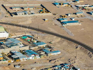 Vista aérea do povoado de Toconao, localizado no deserto em San Pedro de Atacama. Chile. 