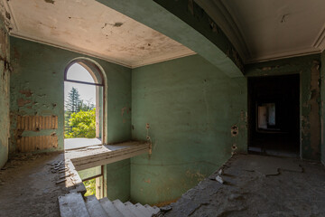 abandoned interior, corridor in a creepy place, abandoned sanatorium - obrazy, fototapety, plakaty