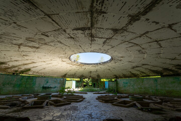 abandoned spherical structure, mineral pools in a sanatorium - obrazy, fototapety, plakaty