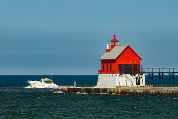 Fototapeta na wymiar 488-87 Grand Haven Pierhead Lighthouse